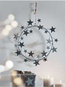 Guirlande en métal en forme de cœur doré, décoration de Noël artisanale douce et vintage - Product Image 3