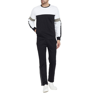 Ensemble de sweat-shirt à col rond pour homme avec blocs de couleur noir, blanc, gris et pantalon de jogging en molleton – Tenue décontractée d'automne - Product Image 1