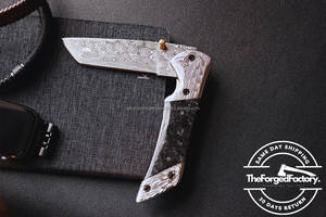 Couteau de poche pliant EDC pour l'extérieur avec logo personnalisé et verrouillage de la doublure Fourniture d'usine en acier damas forgé à la main pour le camping - Product Image 5