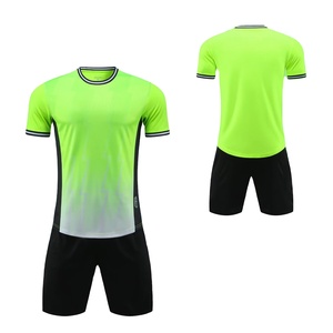 Uniforme de football d'approvisionnement direct d'usine dans différentes tailles Service OEM uniforme de football à vendre - Product Image 1