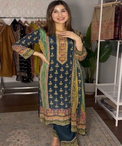 Salwar Kameez traditionnel en satin pour femmes, imprimé numérique, longueur cheville, coupe ample, style Inde Pakistan 85548 VRINDAVAN- VF 240 - Product Image 2