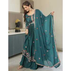 Robe de soirée Pent and Dupatta de créateur avec look séduisant - Product Image 3