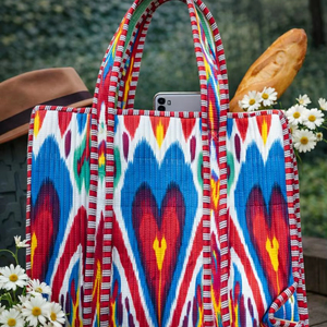 กระเป๋าช้อปปิ้งชายหาดผ้าฝ้ายลายดอกไม้รักษ์โลก น้ำหนักเบา ทำมือ พิมพ์ลายบล็อก  แบบเย็บติดกัน พร้อมช่องใส่ของด้านใน - Product Image 1