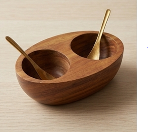 Bol de service élégant en bois à double compartiment avec deux cuillères, outil pour herbes et épices, accessoires de cuisine durables - Product Image 1