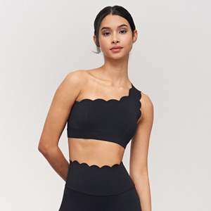 Ropa interior sin costuras para mujer, con tirantes cruzados en la espalda y diseño de top deportivo tipo bralette. - Product Image 6