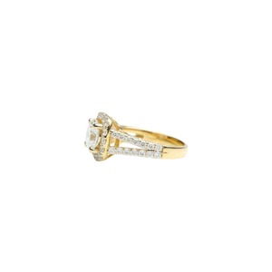 แหวนหมั้นทองคำขาว 14K ประดับเพชรทรงกลมแบบ Halo Split Shank น้ำหนัก 2.05 กะรัต (TDW) - Product Image 4