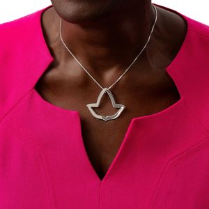 Collar con Hoja de Hiedra Abierta, Joyería Elegante Chapada en Oro para Mujer, Accesorio de Moda de Lujo con Colgante de Hoja Botánica - Product Image 1