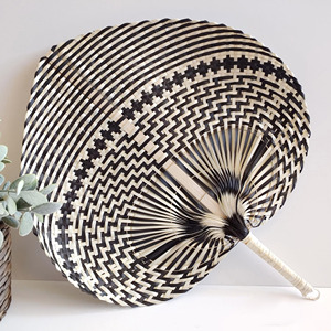 Abanico de bambú para decoración del hogar, abanicos tejidos a mano con forma de melocotón, accesorios de verano para playa y exteriores - Product Image 6