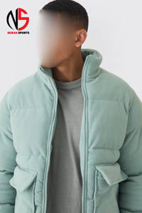 เสื้อโค้ทพัฟเฟอร์คอเต่าผ้าฟลีซสีเขียวอมเทา กันลม อุ่นสบาย เหมาะสำหรับฤดูหนาว คุณภาพสูง พร้อมกระเป๋าสำหรับผู้ชาย - Product Image 3