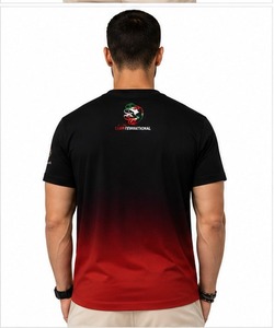 T-shirt da uomo stampate, eleganti, in cotone 100%, vestibilità ampia, a prezzi all'ingrosso vantaggiosi - Product Image 3