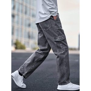 Jean cargo multipoches gris anthracite style rétro vintage tendance moderne, coupe ample, en denim, éco-responsable, style urbain, bas de tenue mode - Product Image 6