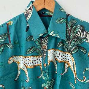 Camisa de Algodón Tejido con Estampado Animal para Mujer, Cuello Abotonado, Manga Larga, Casual, Primavera Verano, Corte Regular, Blusa con Estampado Azul y Rosa - Product Image 5