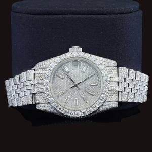 Reloj de pulsera personalizado con diamantes de moissanita, esfera redonda completamente cubierta de diamantes, con fecha automática, movimiento de cuarzo, joyería hip hop hecha a mano para hombre - Product Image 2