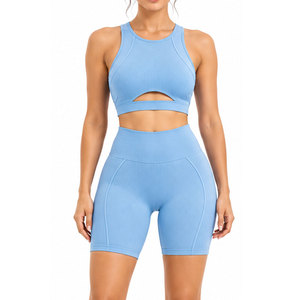 Ensemble de sport 2 pièces tendance pour femme – Tenue de yoga extensible et respirante pour la gym, le fitness, la course et l'exercice - Product Image 4