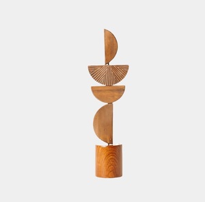 Centro de mesa decorativo de madera de diseño artístico y moderno para sala de estar contemporánea y arreglos decorativos sofisticados. - Product Image 1