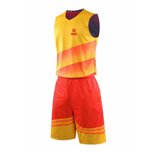 Uniforme de Baloncesto Estampado Más Vendido, Color y Logotipo Personalizados, Ligero y Duradero, 100% Poliéster, Hecho en Pakistán - Product Image 2