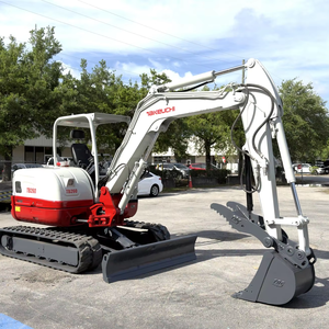 Mini-excavatrice compacte sur chenilles Takeuchi TB260 pour la construction, l'agriculture et l'aménagement paysager - Product Image 4