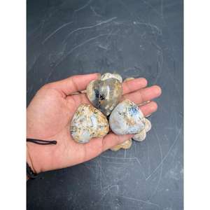 Petite agate dendritique naturelle de 40x40x20 mm en forme de cœur, cristal poli, décoration pour décoration de cœur de lait - Product Image 4