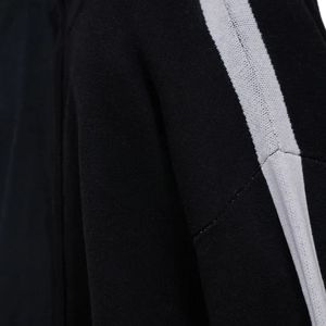 Veste de survêtement tricotée noire à rayures latérales, zippée, style streetwear, poignets côtelés, maille douce, unisexe, coupe confortable, qualité supérieure, usage quotidien, Pro - Product Image 3