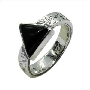 Anillo Moderno Plateado en Plata 925 con Piedra Preciosa de Ónix Negro Natural en Corte Trillón con Forma de Pirámide, Joyería Unisex de Moda para Uso Diario - Product Image 1