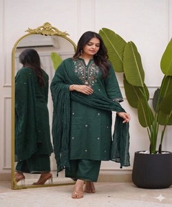 <b>Women</b> Traditional Slub Cotton <b>Kurta</b> Set With Dupatta Regular Fit India Pakistan Wedding Occasion 85898 SAHAJANAND- SI:-379 - Product Image 1