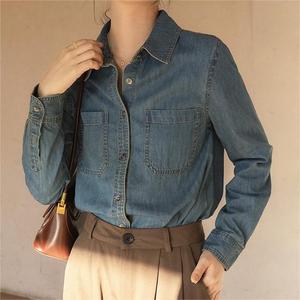 Camisa de mezclilla vintage personalizada de manga larga para mujer, nueva, a la moda, informal para el día a día y vacaciones, con solapa y hombro derecho descubierto - Product Image 2