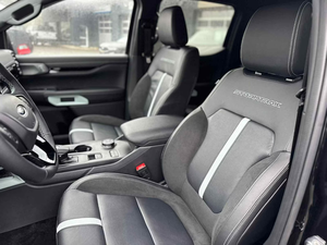ฟอร์ด เรนเจอร์ สตอร์มแทรค โดก้า 2 3L อีโคบูสท์ PHEV 207kW รถกระบะไฮบริดสมรรถนะสูงสำหรับการขับขี่ออฟโรด - Product Image 3