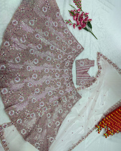 Lehenga Choli de Georgette Sintética Reversible con Hermosos Bordados para Mujer, Estilo Tradicional Indio Pakistaní, Ideal para Bodas y Fiestas, Venta al por Mayor - Product Image 1