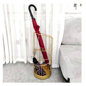 Elegante Soporte para Paraguas de Acero Inoxidable con Ruedas, Tamaño Personalizado, Color Plateado - Product Image 4