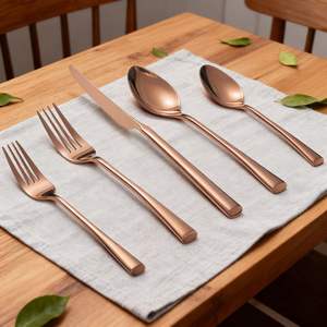 Cubiertos de lujo de estilo celestial, diseñados para cenas inspiradas en las estrellas, mesas refinadas y una presencia premium en la hostelería. - Product Image 5