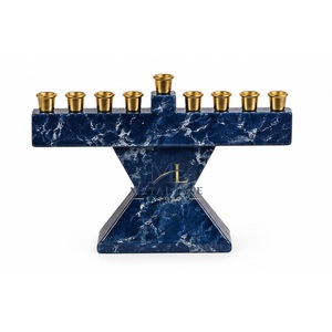 Ménorah en résine bleue et dorée à 7 branches, chandelier juif en polyrésine pour Hanouka, vente en gros, cadeau Judaica et décoration intérieure - Product Image 2
