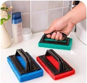 Cepillo de limpieza con estropajo abrasivo y mango para limpiar paredes de piscinas, cepillos de limpieza domésticos de alta resistencia, paquete de 3 - Product Image 1