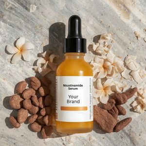 Sérum Visage Anti-Âge Éclaircissant et Blanchissant ODM/OEM à la Nicotinamide, Vitamine C, Acide Hyaluronique et Arbutine – Fourniture OEM - Product Image 2