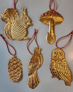 เครื่องประดับวงกลมใบไม้สีทอง งานฝีมือตกแต่งคริสต์มาสสมัยใหม่ - Product Image 6