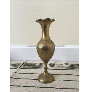 Nouveau design de vases et de pots en laiton de style nordique ornements de décoration intérieure Vases en porcelaine de table en laiton mat pour la décoration florale - Product Image 3