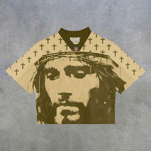 เสื้อยืดคอกว้างทรงบ็อกซี่แบบครอปท็อปสำหรับผู้ชาย พิมพ์ลายฟุตบอล ตัวอักษร  ผ้าตาข่ายระบายอากาศ  ขนาดใหญ่พิเศษ  ผลิตตามสั่งจากโรงงาน - Product Image 1