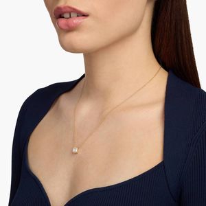 Pendentif solitaire en diamant de laboratoire taille Asscher en or jaune - Product Image 2