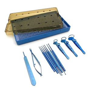 Juego de Instrumentos Quirúrgicos Oftálmicos Manuales de Titanio GUJJAR: Portaagujas, Tijeras, Pinzas, Caja de Esterilización para Hospital - Product Image 2