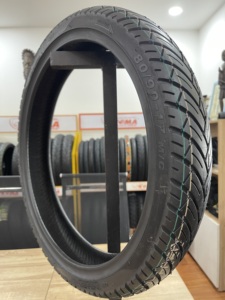 Pneu de scooter KUMA K334A 70 90 17 80 90 17 sans chambre à air, forte adhérence, contrôle fluide pour Boxer Moyen-Orient Afrique - Product Image 4