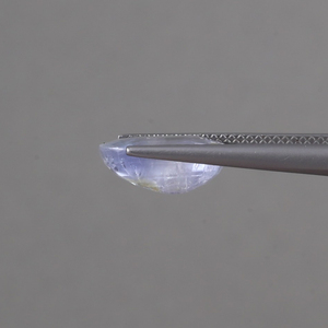 Zafiro Azul Natural 100% de Alta Calidad al por Mayor, Corte Ovalado de 5 Quilates, 12.5x8.5MM, Encerado/Aceitado, Fosforescente, Pulido a Mano, IGI - Product Image 2