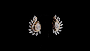 Boucles d'oreilles en forme de goutte d'eau avec diamants et nacre |   Design de feuille de marquise |   Bijoux de mariée en or |   OEM ODM - Product Image 2