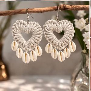 Pendientes de Concha Marinha Estéticos para Mujer, Estilo Boho de Playa, Pendientes de Concha Ligeros, Joyería Étnica y de Moda Occidental - Product Image 2