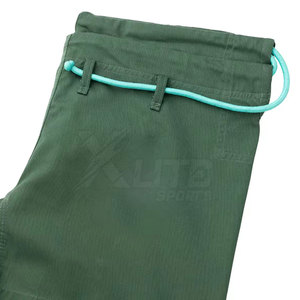 Kimono de BJJ pour homme de haute qualité avec tissu extensible, respirant et léger pour l'entraînement et les tournois d'arts martiaux - Product Image 6