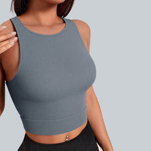 Ensemble de sport confortable pour femme grande taille : soutien-gorge de yoga extensible et legging (haut et bas) avec maintien moyen pour usage quotidien actif - Product Image 4