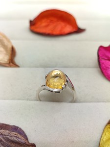 Élégante Bague en Titane et Quartz avec Cristal et Pierre Précieuse, Bijou Tendance, Cadeau Idéal pour Femmes et Filles, Bague de Mariage Unique - Product Image 2