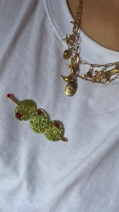 Top élégant brodé de perles ethniques, fait main avec verre et cristal, cadeau de baptême au design unique - Product Image 3