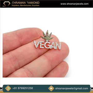 จี้เพชร SHRAMAN DIAMOND ทองคำแท้ 10K ประดับเพชรโมอิสซาไนต์ทรงบริลเลียนท์คัท ดีไซน์ทันสมัย สั่งทำได้ตามต้องการ ใส่ตัวอักษร ชื่อ หรือโลโก้ ได้ จี้ห้อยคอแบบมีเสน่ห์เฉพาะตัว - Product Image 4