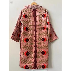 Bata Larga Elegante de Terciopelo de Algodón de Primera Calidad, Estilo Suzani, Kimono Uzbeko Bordado, Chaqueta Bohemia, Regalo para Ella - Product Image 2