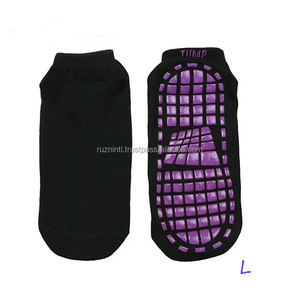 Chaussettes en coton doux et respirant avec un design confortable qui évacue l'humidité pour un usage quotidien décontracté et des activités sportives - Product Image 5