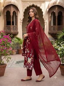 Ensemble ethnique indien/pakistanaise brodé rouge pour femme, tunique longue, pantalon palazzo, dupatta transparent, motif floral, séchage rapide, robe toutes saisons - Product Image 3